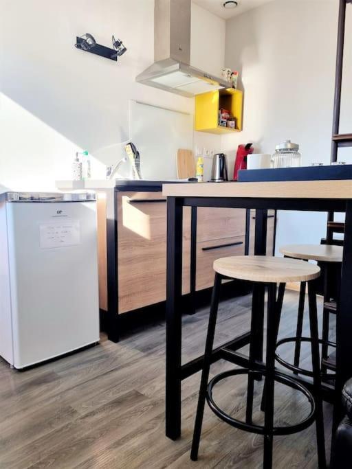 Appartement T2 Independant Au Coeur De La Ville Bourges Exteriér fotografie