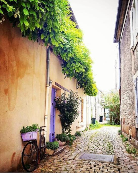 Appartement T2 Independant Au Coeur De La Ville Bourges Exteriér fotografie